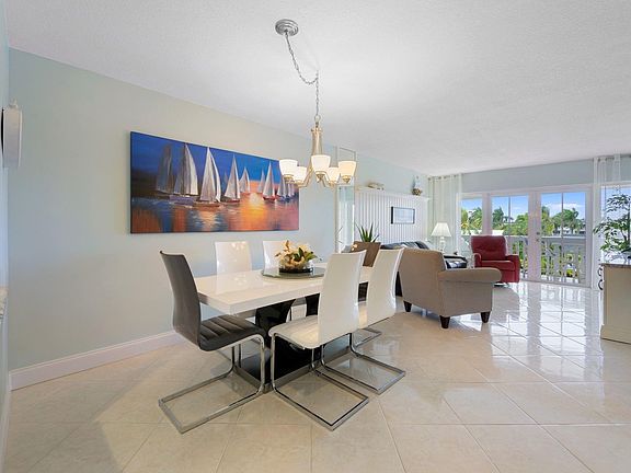 4th image of 460 Paradise Isle Boulevard #308