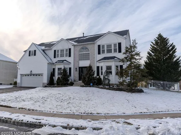 39 Johnny Drive, Farmingdale, NJ 07727