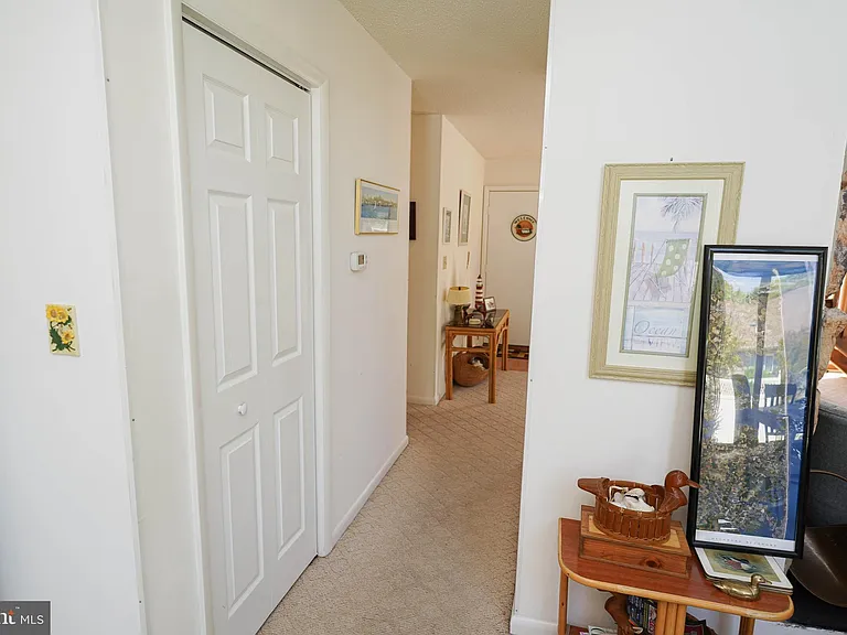 39028 Bayview W — Photo 41