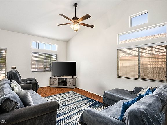 4th image of 218 Red Coral Dr