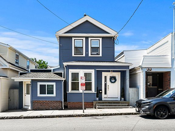 2nd image of 137 Prospect St