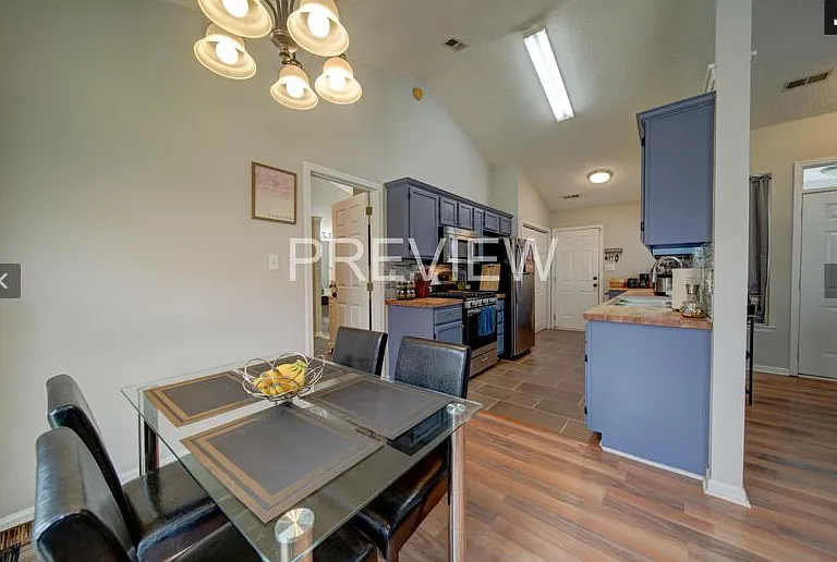 2418 Celosia Dr — Photo 7