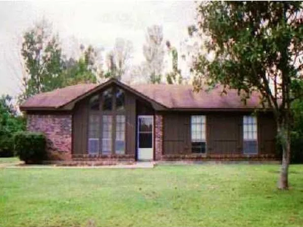 4626 Emerald Dr W, Mobile, AL 36619
