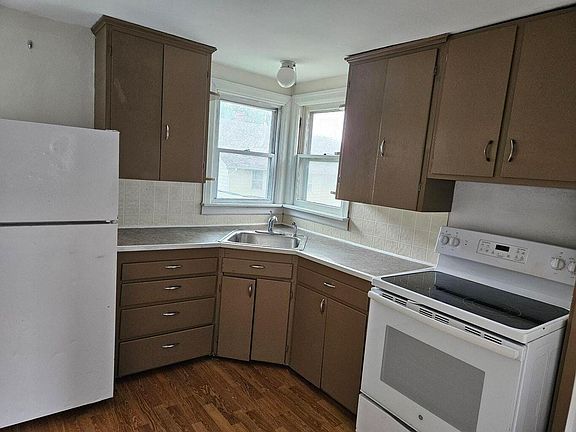 Upper Kitchen