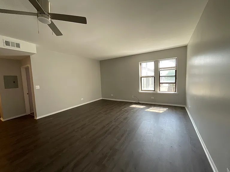 6219 S University Ave #3 — Photo 10