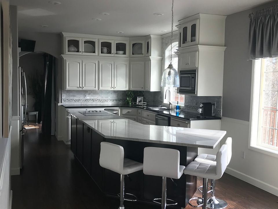 1st image of 5422 N Girard Ln