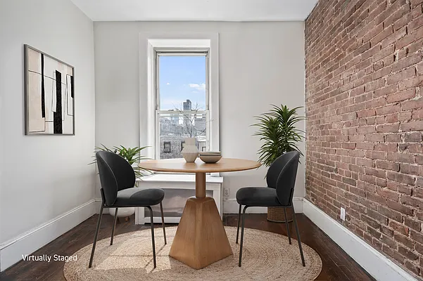 Sold by Compass | media 10