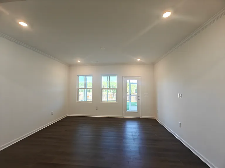 709 Painted Daisy Ln — Photo 6