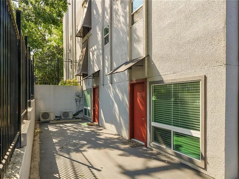 3110 Red River St #116 — Photo 6