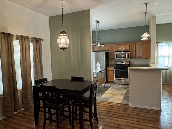 3rd image of 213 Calle Evangeline