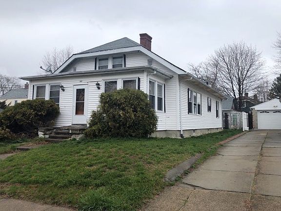 2nd image of 101 Westwood Ave
