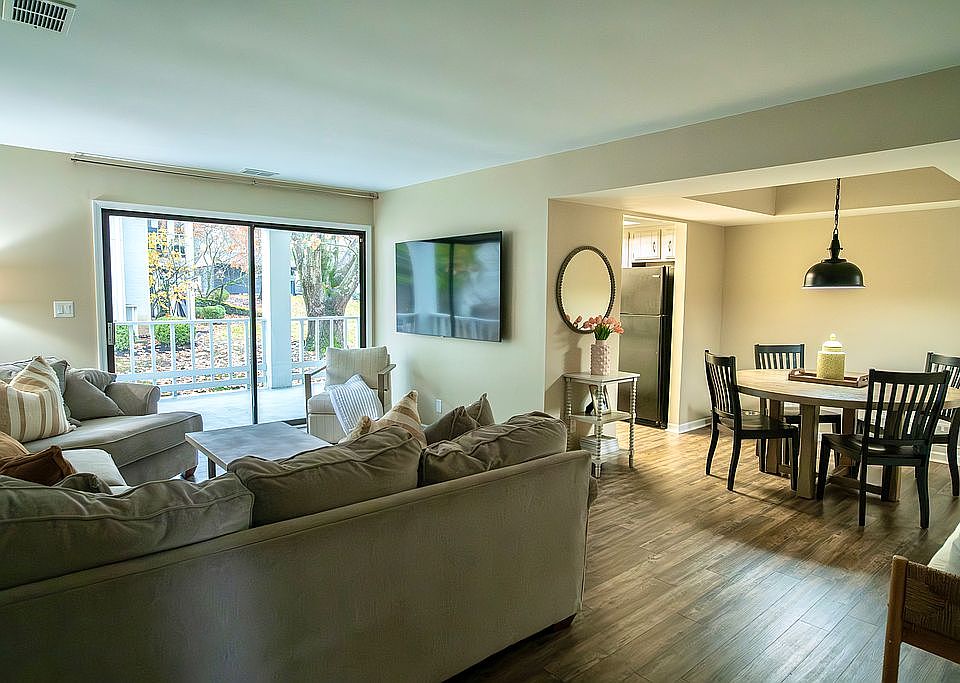 1st image of 395 Redding Rd APT 239