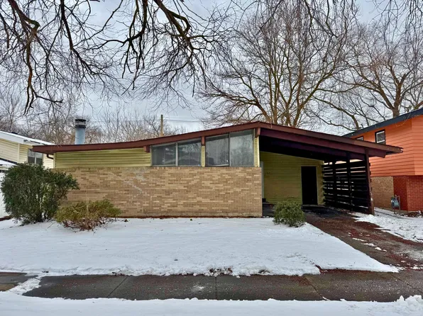 15126 S Sunset Dr, Dolton, IL 60419