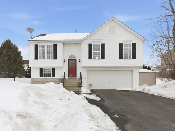 9391 Jacob Ln, Brewerton, NY 13029