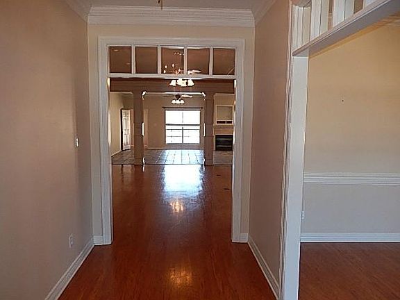 4th image of 202 Tealwood Dr