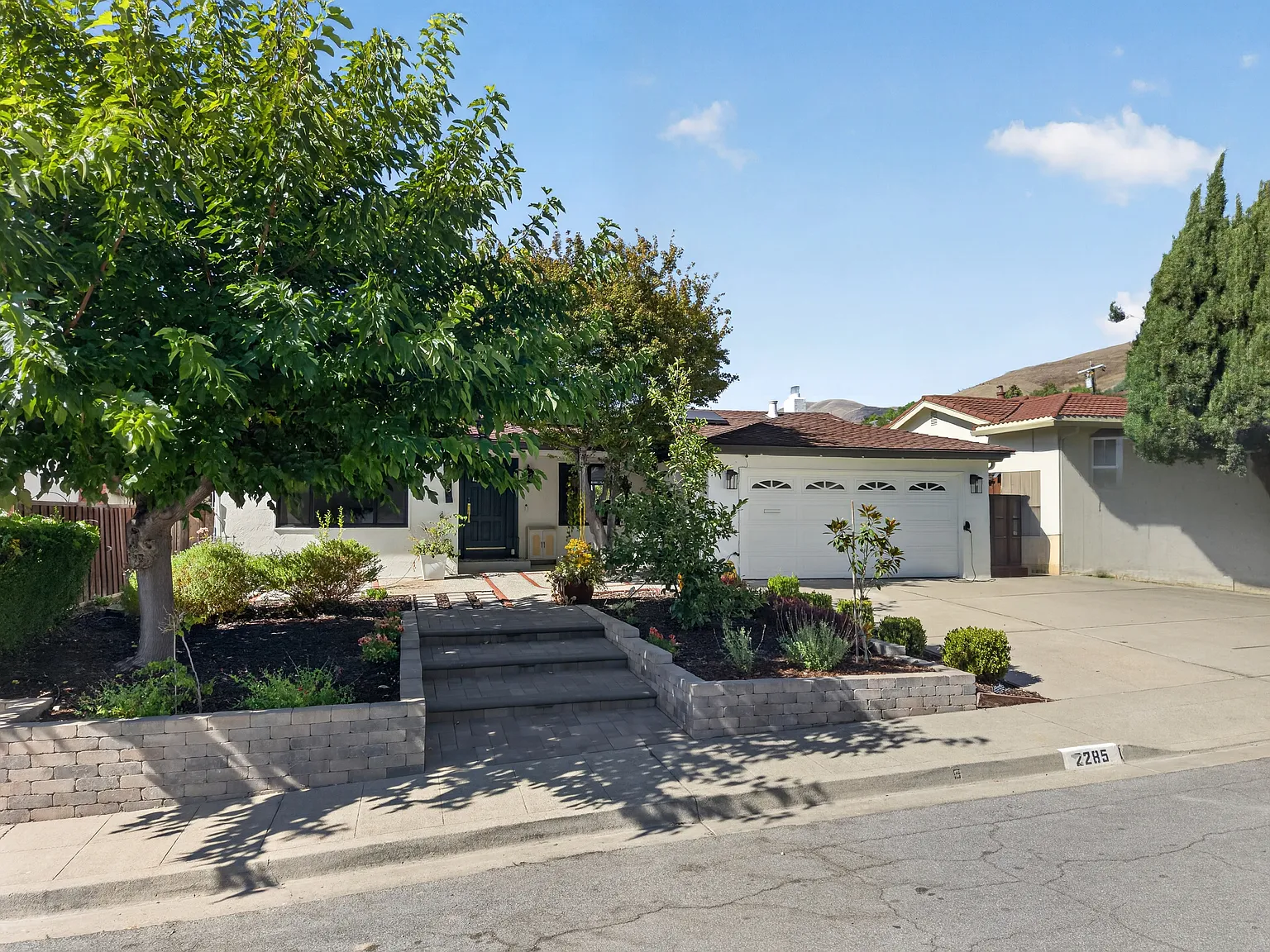 Amazing 3bd/3ba + Bonus Room, Pet Friendly Milpitas Home — Photo 2