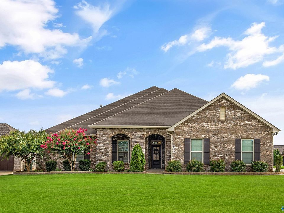 1st image of 137 Princewater Dr