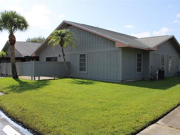 2nd image of 4001 NW Cinnamon Cir