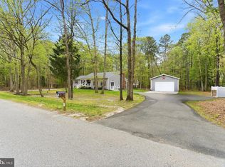 33 Red Oak Dr, Tabernacle, NJ 08088