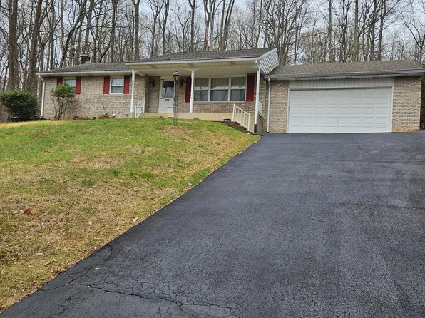 2429 Schaffer Rd, Pottstown, PA 19464