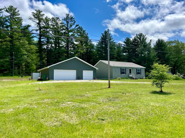 1131 Henry Stephens St, Gaylord, MI 49735