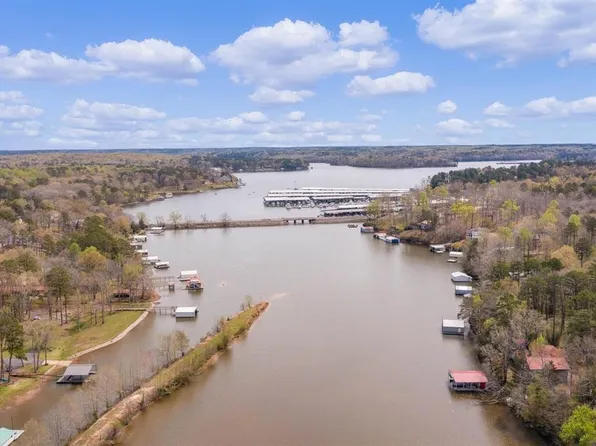 3 Sandy Creek Dr, Iuka, MS 38852