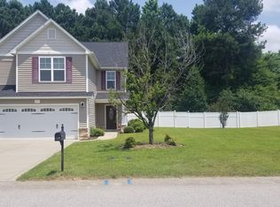 177 Bayleaf Dr, Raeford, NC 28376