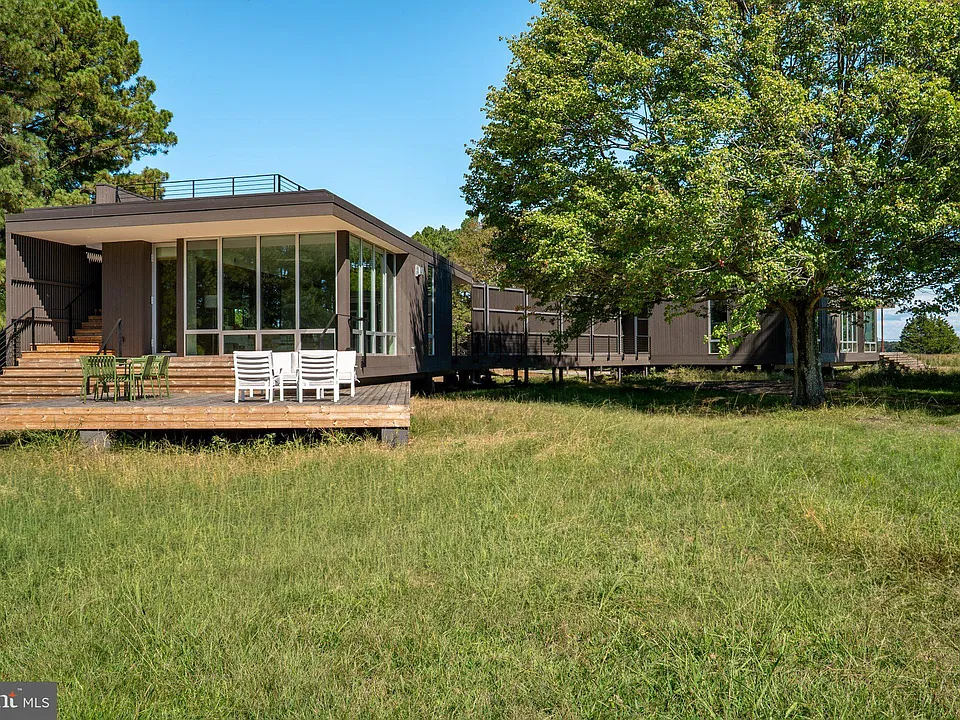 24084 Deep Neck Rd #BAY HOUSE