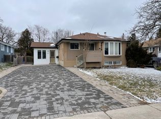62 Child Dr, Aurora, ON L4G 1Y7