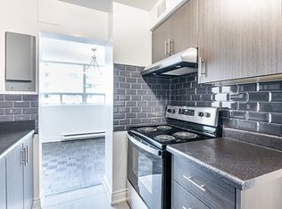478 Pearl St #1404, Burlington, ON L7R2N3