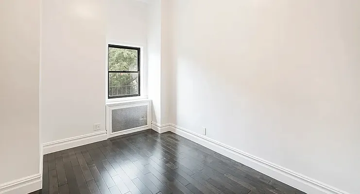 Rented by REAL New York | media 10