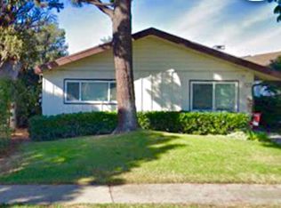 527 Sheldon St #A, El Segundo, CA 90245
