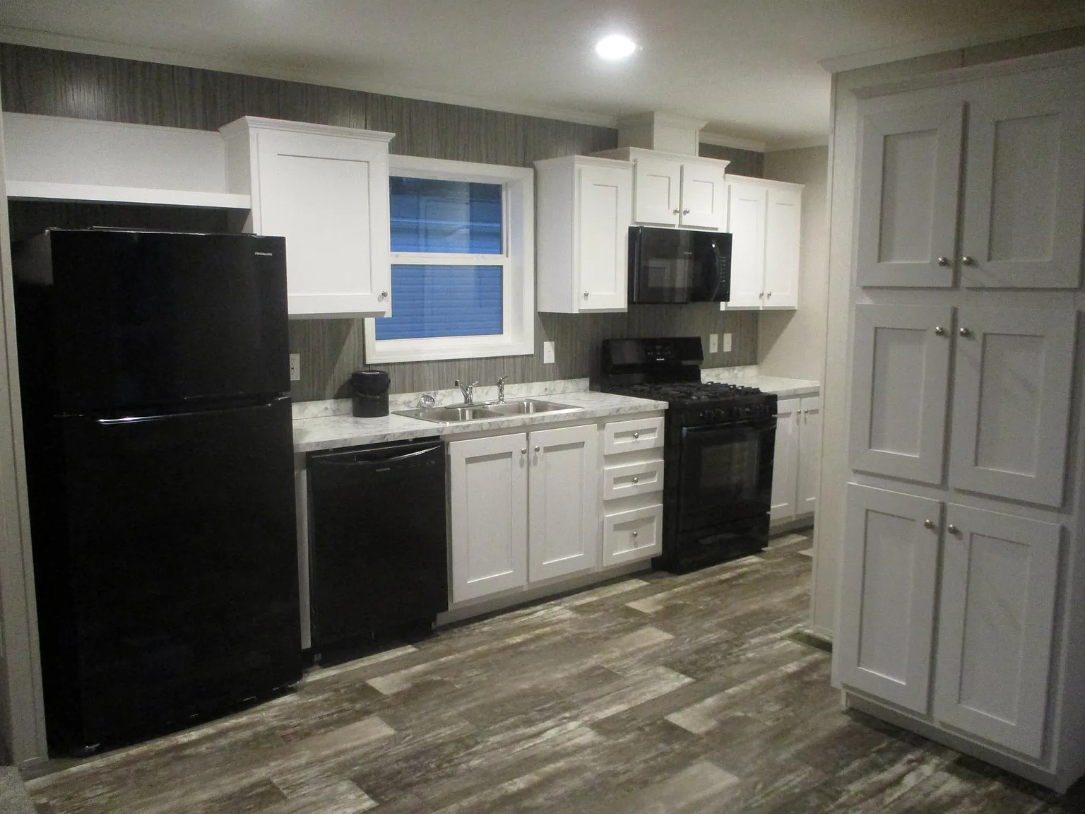 Brookview Village — Photo 1