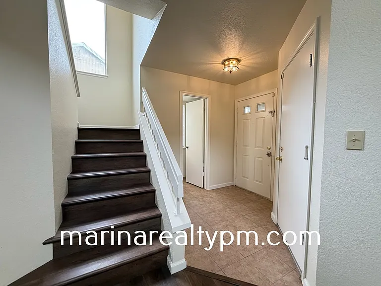 115 James River Rd — Photo 16