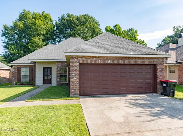 320 Saint Matthias Dr, Carencro, LA 70520