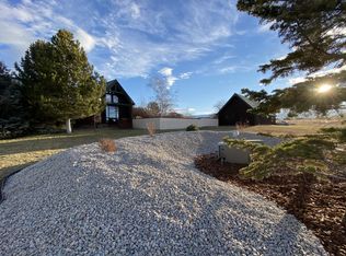 818 Sunset Orchard Ln, Stevensville, MT 59870