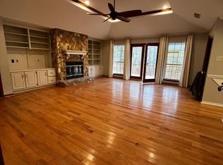 9920 Millbrook Dr, Mobile, AL 36695