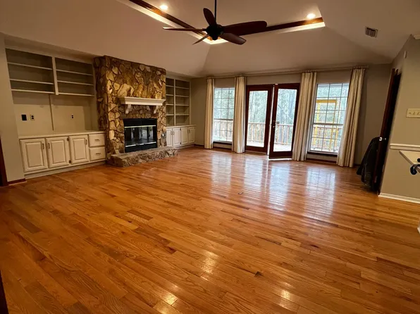 9920 Millbrook Dr, Mobile, AL 36695