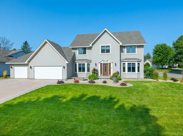 7474 Chesham Ln, Woodbury, MN 55125