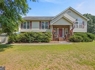 47 Powder Springs St, Hiram, GA 30141