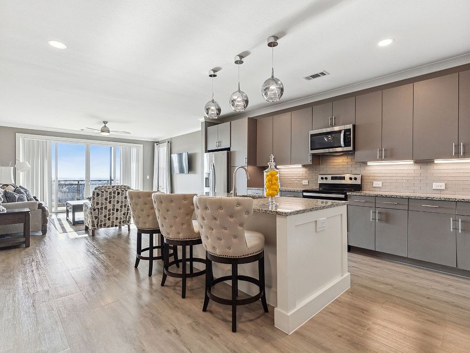 1st image of 3517 Windhaven Pkwy #1509