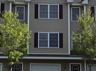14 Split Rock Dr, Rochester, NH 03839