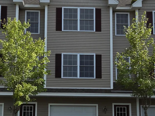14 Split Rock Drive, Rochester, NH 03839