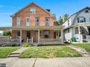 502 N College St, Carlisle, PA 17013