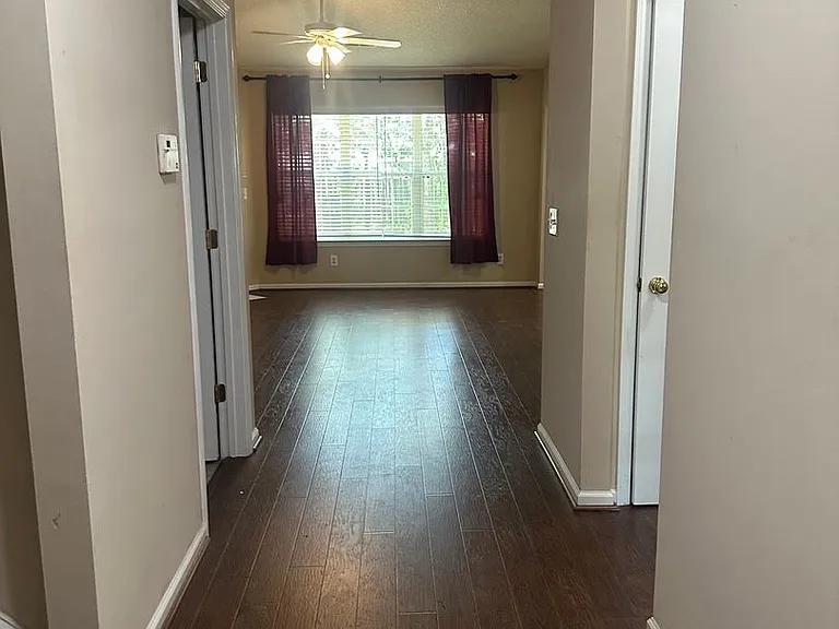404 Gibson Forest Dr — Photo 2