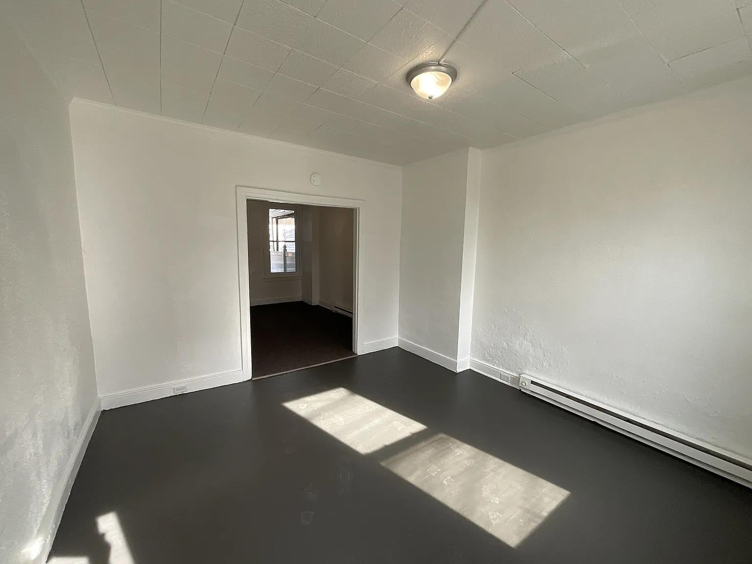 141 E Maple St, York - 1 — Photo 3