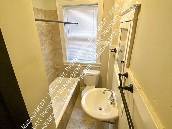 5th image of 4043 Cleveland Ave #1