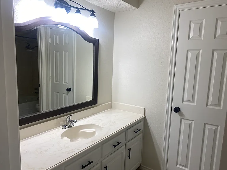 3440 Salmon St — Photo 9