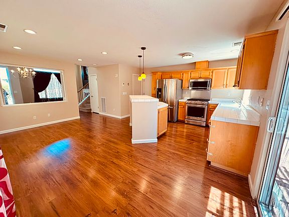 Kitchen/Dining