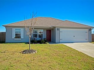 3203 S 5th Ct, Rogers, AR 72758